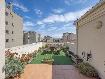 3 Bedroom Apartment / Flat For Sale in Century City