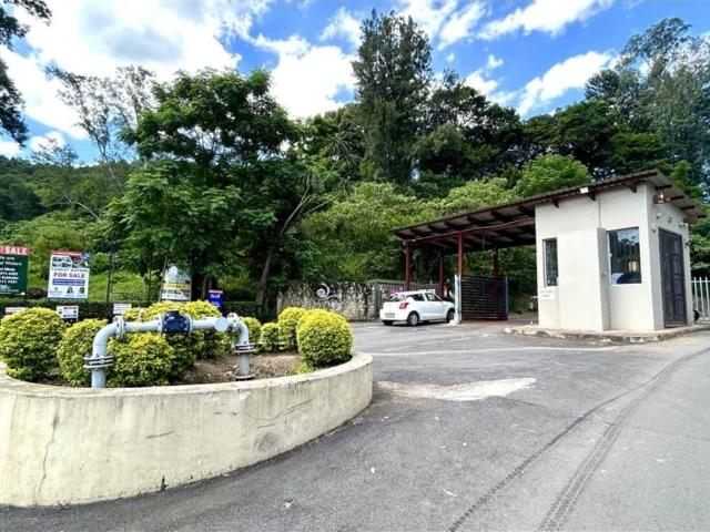 3 Bedroom Apartment / Flat For Sale in Chase Valley