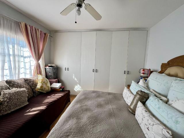 3 Bedroom Apartment / Flat For Sale in Crown Gardens