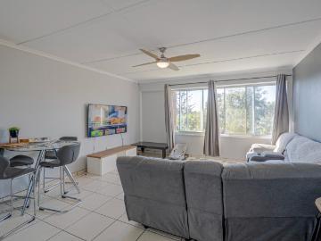 3 Bedroom Apartment / Flat For Sale in Amanzimtoti