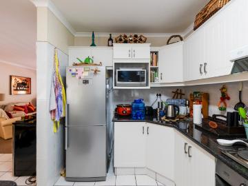 3 Bedroom Apartment / Flat For Sale in Amanzimtoti