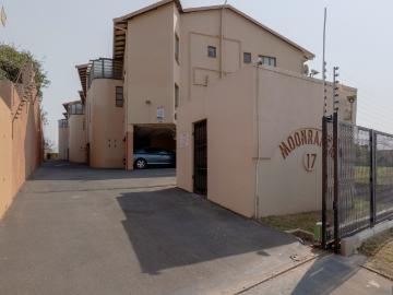 3 Bedroom Apartment / Flat For Sale in Amanzimtoti
