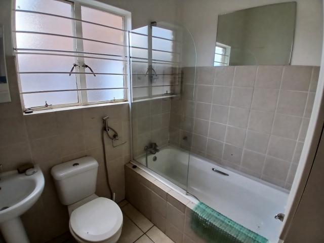3 Bedroom Apartment / Flat For Sale in Alberton North