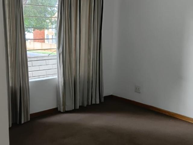 3 Bedroom Apartment / Flat For Sale in Alberton North