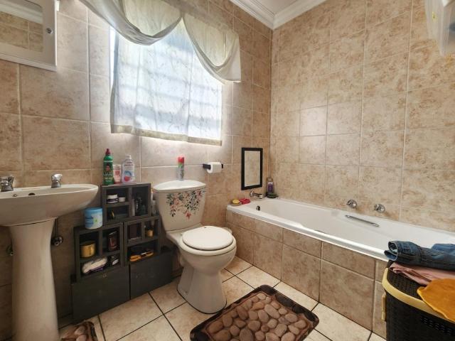 3 Bedroom Apartment / Flat For Sale in Alberante