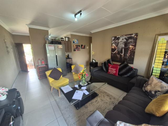 3 Bedroom Apartment / Flat For Sale in Alberante