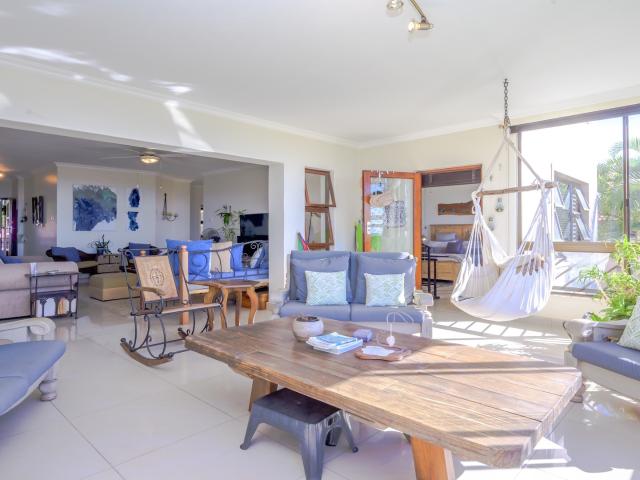 3 Bedroom Apartment / Flat For Sale in Ballito Central