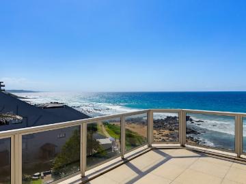 3 Bedroom Apartment / Flat For Sale in Ballito Central