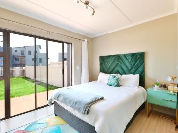 3 Bedroom Apartment / Flat For Sale in Barbeque Downs