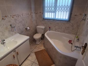 3 Bedroom Apartment / Flat For Sale in Beacon Rocks