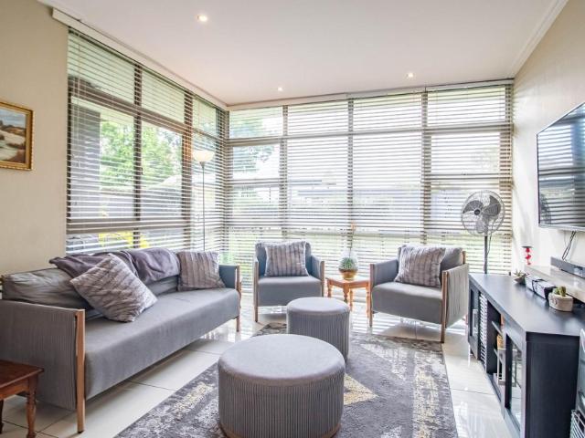 3 Bedroom Apartment / Flat For Sale in Bedfordview