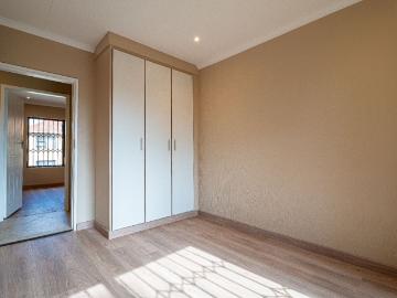 3 Bedroom Apartment / Flat For Sale in Bedfordview