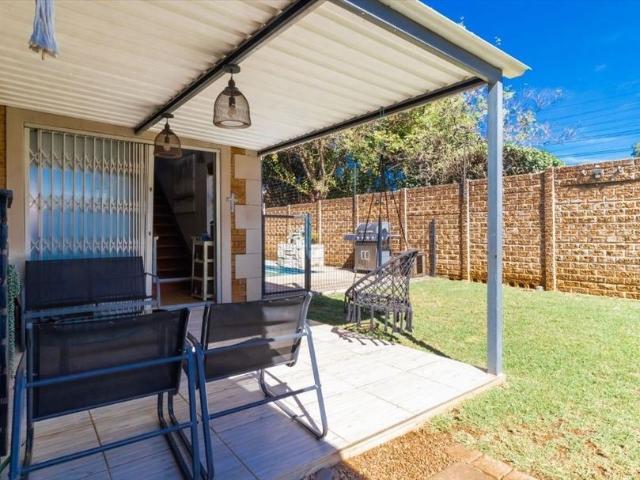 3 Bedroom Apartment / Flat For Sale in Birchleigh
