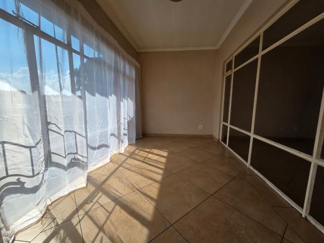 3 Bedroom Apartment / Flat For Sale in Brackendowns