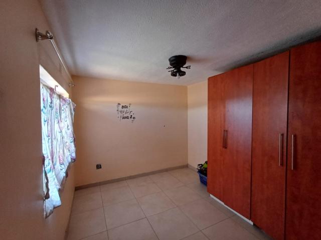3 Bedroom Apartment / Flat For Sale in Brackenham