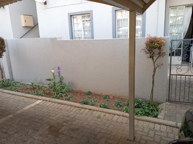 3 Bedroom Apartment / Flat For Sale in Brakpan North