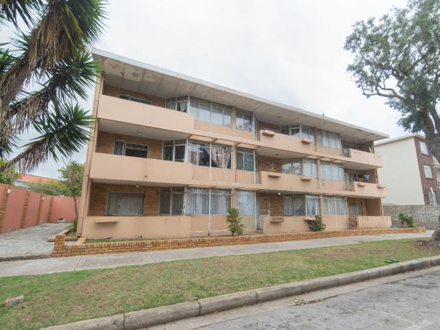 3 Bedroom Apartment / Flat For Sale in Gqeberha Central