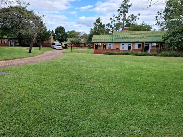 3 Bedroom Apartment / Flat For Sale in Greenway Woods