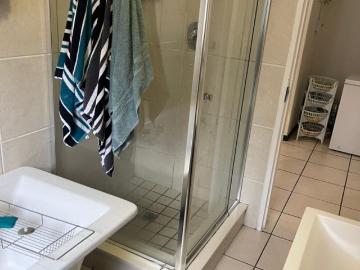 3 Bedroom Apartment / Flat For Sale in Greenstone Hill