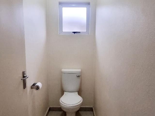 3 Bedroom Apartment / Flat For Sale in Dawncrest