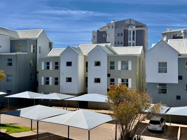 3 Bedroom Apartment / Flat For Sale in Diaz Beach