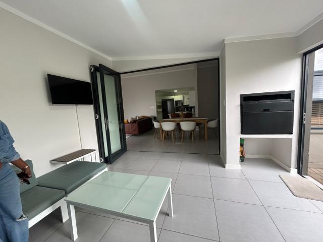 3 Bedroom Apartment / Flat For Sale in Equestria