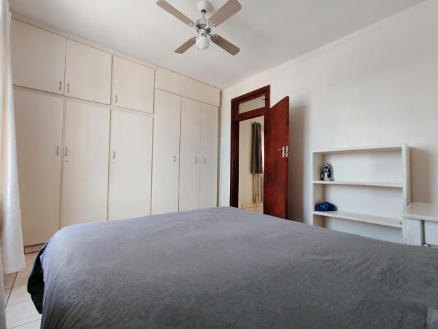 3 Bedroom Apartment / Flat For Sale in Essenwood