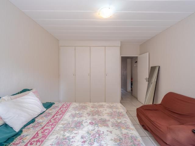 3 Bedroom Apartment / Flat For Sale in Ferndale