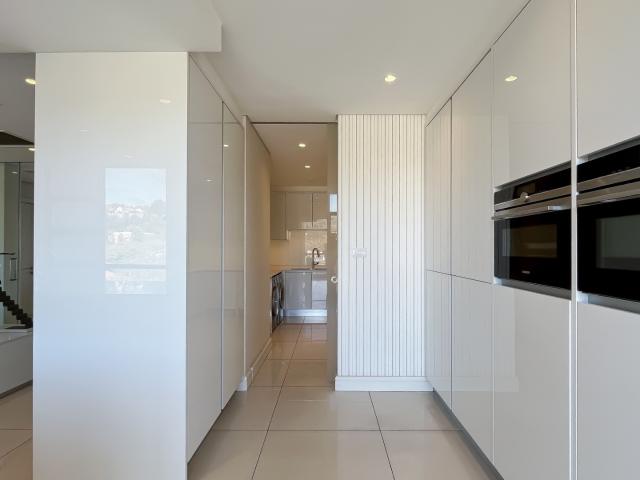 3 Bedroom Apartment / Flat For Sale in Houghton Estate