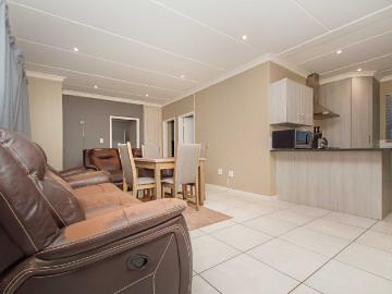 3 Bedroom Apartment / Flat For Sale in Homes Haven