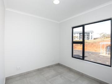3 Bedroom Apartment / Flat For Sale in Hayfields