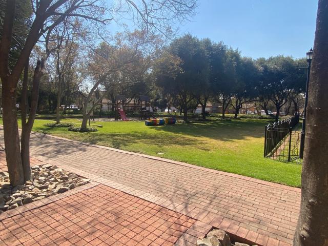 3 Bedroom Apartment / Flat For Sale in Highveld