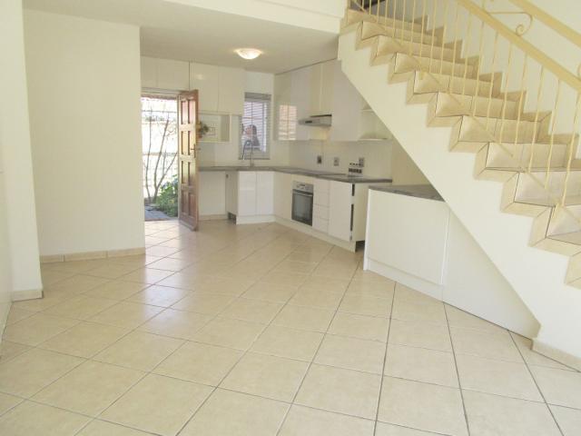3 Bedroom Apartment / Flat For Sale in Illiondale