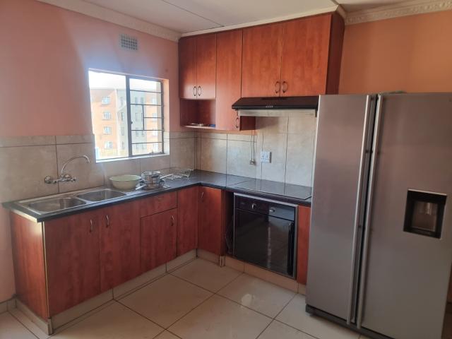 3 Bedroom Apartment / Flat For Sale in Jabulani