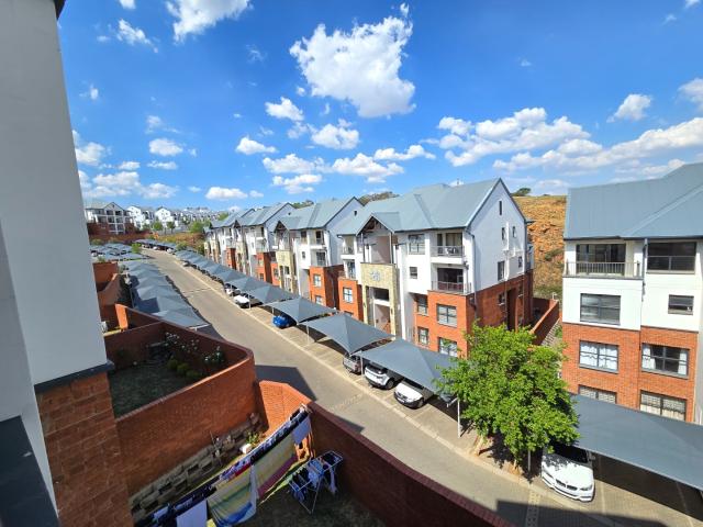 3 Bedroom Apartment / Flat For Sale in Oakdene
