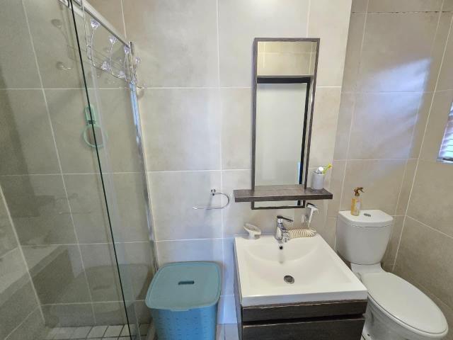 3 Bedroom Apartment / Flat For Sale in Oakdene