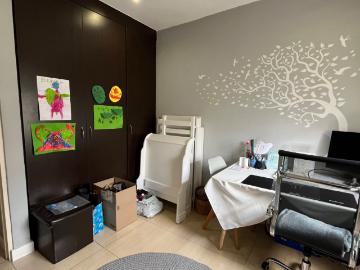 3 Bedroom Apartment / Flat For Sale in Oaklands