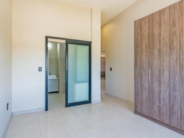 3 Bedroom Apartment / Flat For Sale in Ormonde