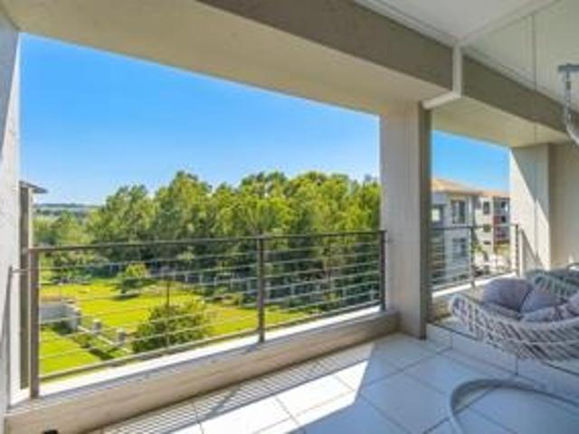 3 Bedroom Apartment / Flat For Sale in Lonehill