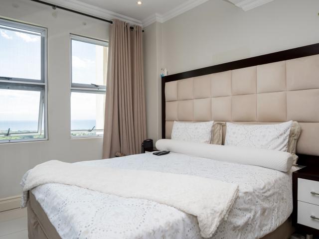 3 Bedroom Apartment / Flat For Sale in La Lucia Ridge