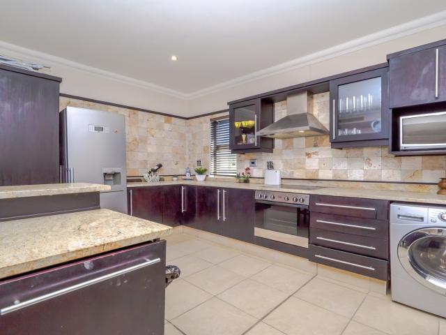3 Bedroom Apartment / Flat For Sale in La Mercy