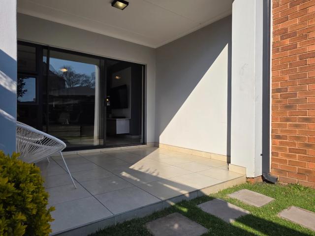 3 Bedroom Apartment / Flat For Sale in Linbro Park