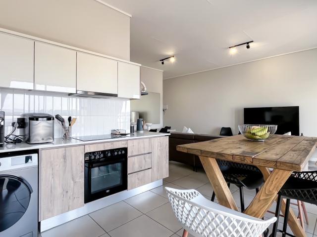 3 Bedroom Apartment / Flat For Sale in Linbro Park