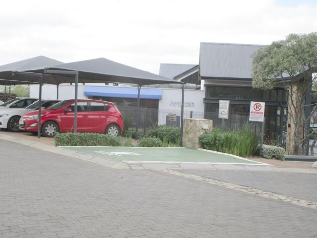 3 Bedroom Apartment / Flat For Sale in Linbro Park