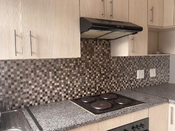 3 Bedroom Apartment / Flat For Sale in Linmeyer