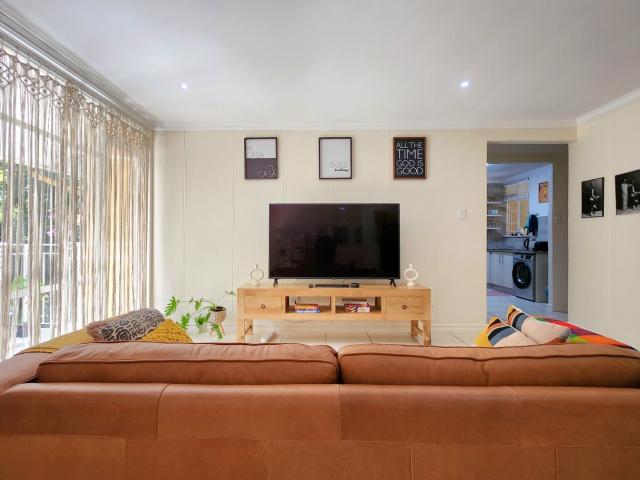 3 Bedroom Apartment / Flat For Sale in Lynnwood Glen
