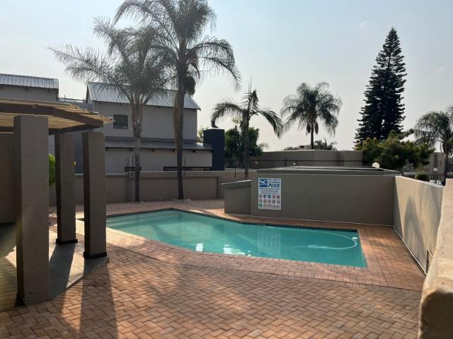 3 Bedroom Apartment / Flat For Sale in Montana