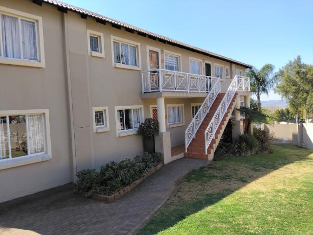 3 Bedroom Apartment / Flat For Sale in Moreleta Park