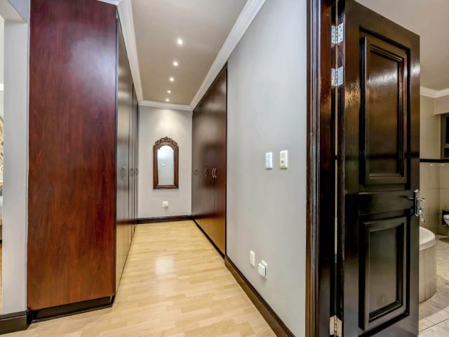 3 Bedroom Apartment / Flat For Sale in Morningside