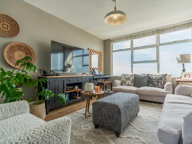 3 Bedroom Apartment / Flat For Sale in Morningside